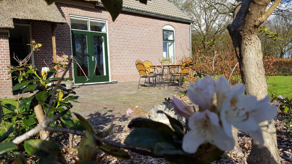 Villa Boerderij De Borgh à Westerbork Extérieur photo